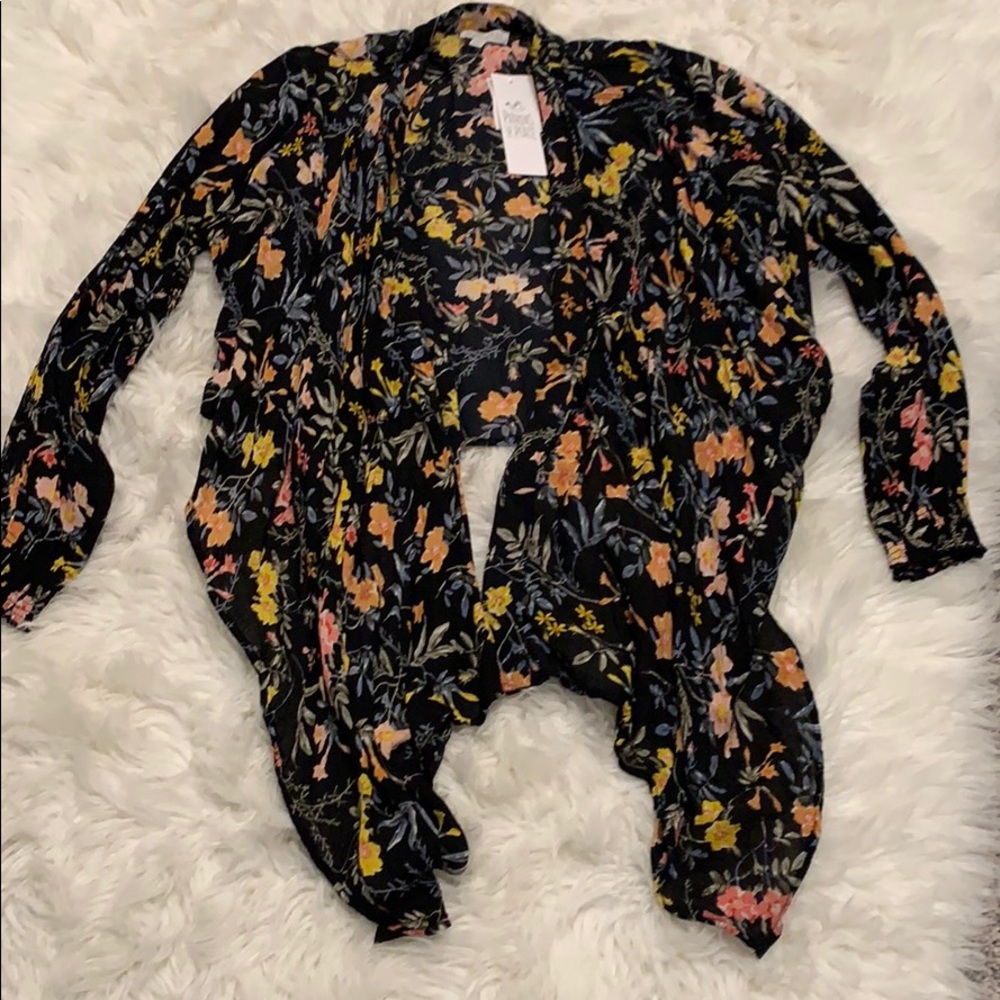 Shorter style kimono jacket